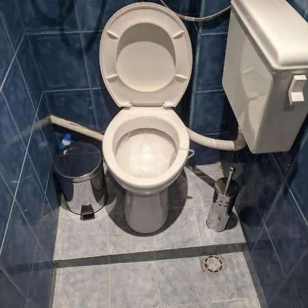 Midtown Place Loft таванска с баня Doris 2 Apartament