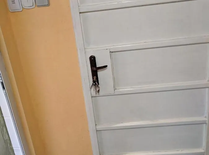 Апартаменти Midtown Place Loft таванска с баня Doris 2