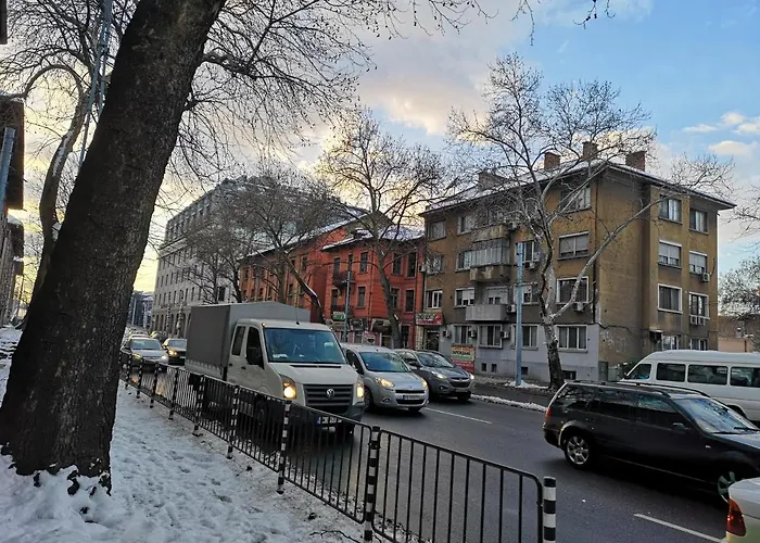 Midtown Place Loft таванска с баня Doris 2