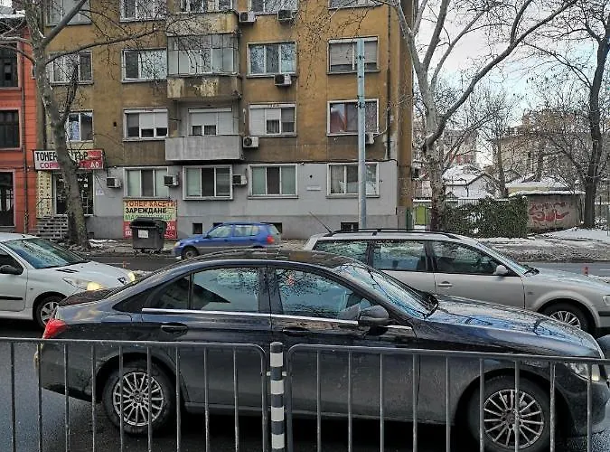 Апартаменти Midtown Place Loft таванска с баня Doris 2