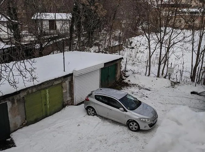 公寓 Midtown Place Loft таванска с баня Doris 2 *